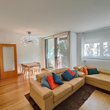 Family Apartment Forum 바르셀로나 외부 사진